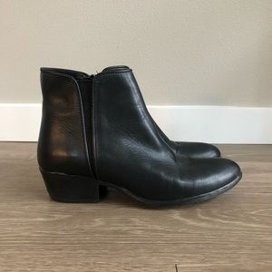 Steve Madden Leather Nytroo Boots